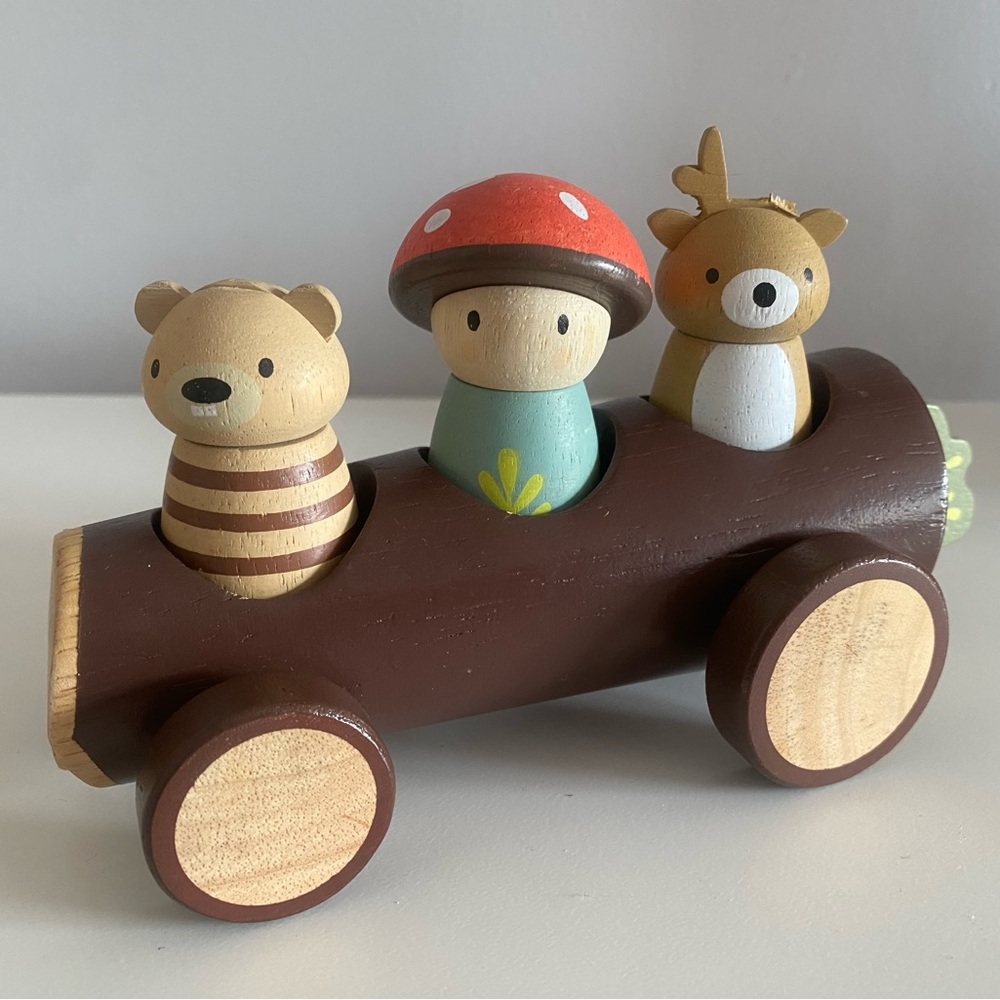 Tender Leaf Timber Taxi Wooden Log Car
